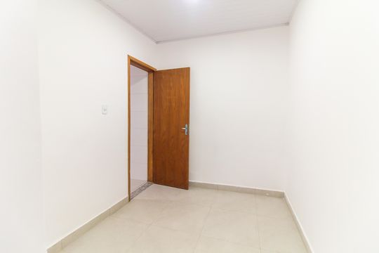 Quarto 2 de casa para alugar com 2 quartos, 75m² em Vila Carolina, São Paulo