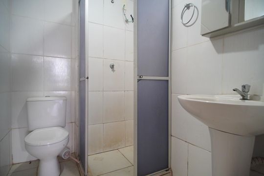 Banheiro de apartamento para alugar com 2 quartos, 41m² em Santos Dumont, São Leopoldo