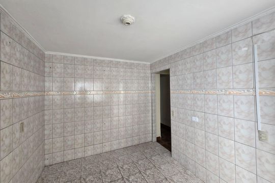 Cozinha  de casa à venda com 2 quartos, 84m² em Jardim Terezopolis, Guarulhos