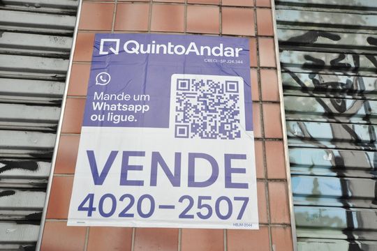 Placa de casa à venda com 8 quartos, 400m² em Vila Maria Alta, São Paulo