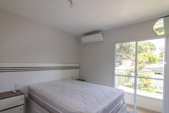Suite de casa de condomínio à venda com 4 quartos, 206m² em Parque Taquaral, Campinas