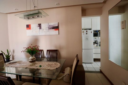 Sala de apartamento para alugar com 3 quartos, 76m² em Stiep, Salvador