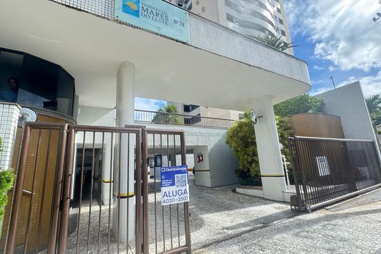 Fachada de apartamento para alugar com 3 quartos, 76m² em Stiep, Salvador