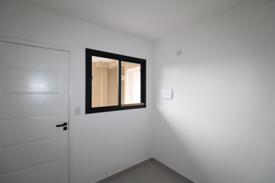 Sala / Cozinha de apartamento à venda com 2 quartos, 37m² em Vila Constança, São Paulo