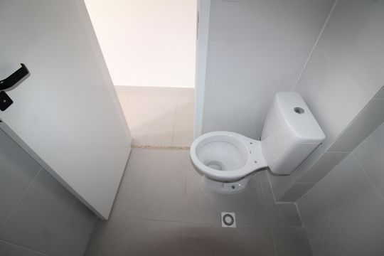 Banheiro de apartamento à venda com 2 quartos, 37m² em Vila Constança, São Paulo