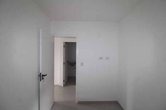 Quarto 1 de apartamento à venda com 2 quartos, 40m² em Vila Constança, São Paulo