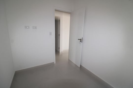 Quarto 1 de apartamento à venda com 2 quartos, 40m² em Vila Constança, São Paulo