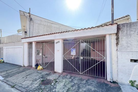 Fachada + plaquinha de casa à venda com 2 quartos, 198m² em Santa Paula, São Caetano do Sul