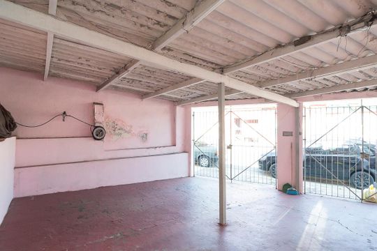 Garagem de casa à venda com 2 quartos, 198m² em Santa Paula, São Caetano do Sul