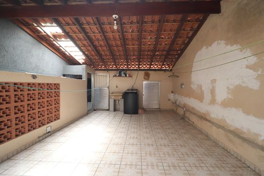 Área de Serviço de casa à venda com 2 quartos, 185m² em Jardim Stella, Santo André