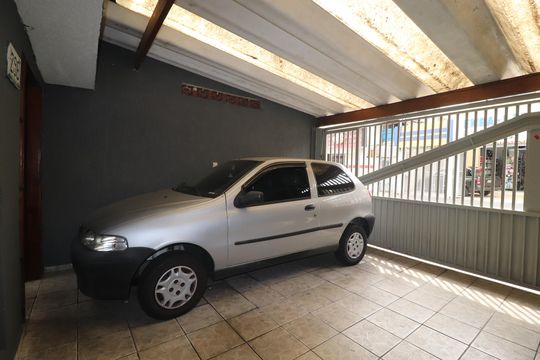 Garagem de casa à venda com 2 quartos, 185m² em Jardim Stella, Santo André
