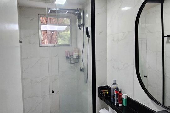 Banheiro de apartamento para alugar com 2 quartos, 45m² em Água Chata, Guarulhos
