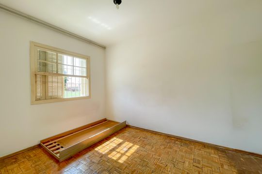 Quarto 2 de casa à venda com 3 quartos, 131m² em Vila Dalva, São Paulo