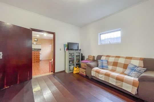 Sala de casa à venda com 3 quartos, 131m² em Vila Dalva, São Paulo