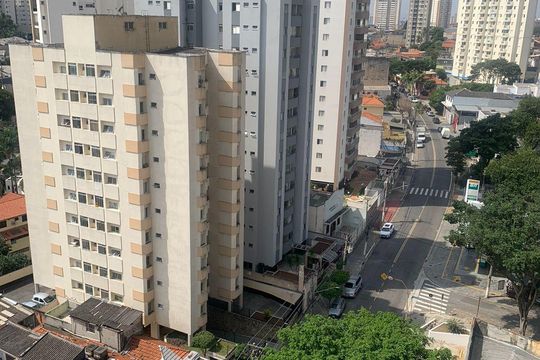 Vista de apartamento à venda com 2 quartos, 44m² em Vila Gumercindo, São Paulo