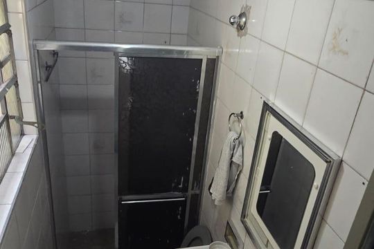 Banheiro de casa para alugar com 3 quartos, 140m² em Vila Campanela, São Paulo