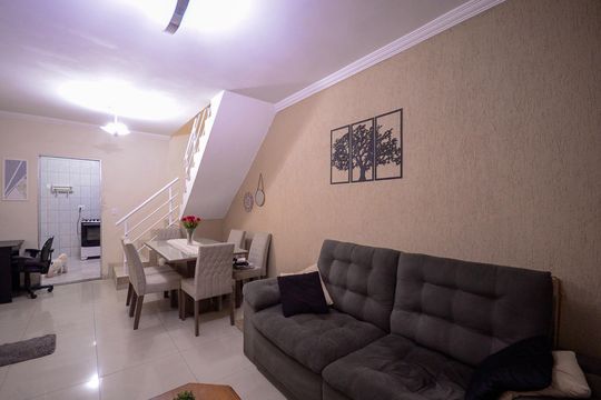 Casa 1 - Sala de casa à venda com 3 quartos, 180m² em Sacoma, São Paulo