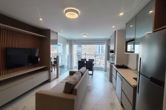 Sala de apartamento para alugar com 1 quarto, 40m² em Indianópolis, São Paulo