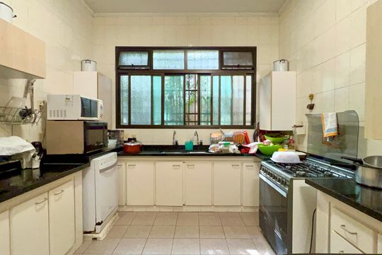 Cozinha de casa para alugar com 6 quartos, 575m² em Jardim Paulistano, São Paulo