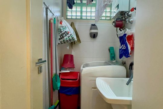 Lavanderia da Edícula  de casa para alugar com 6 quartos, 575m² em Jardim Paulistano, São Paulo