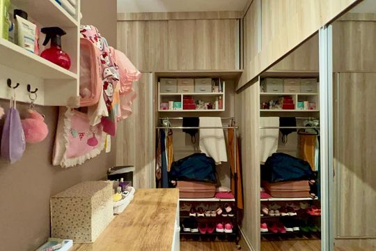 Closet da suíte de casa para alugar com 6 quartos, 575m² em Jardim Paulistano, São Paulo