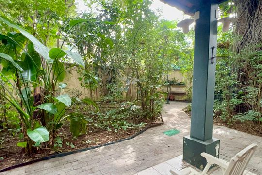 Quintal de casa para alugar com 6 quartos, 575m² em Jardim Paulistano, São Paulo
