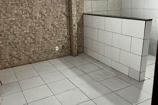 Sala de apartamento para alugar com 1 quarto, 25m² em Valparaíso, Petrópolis