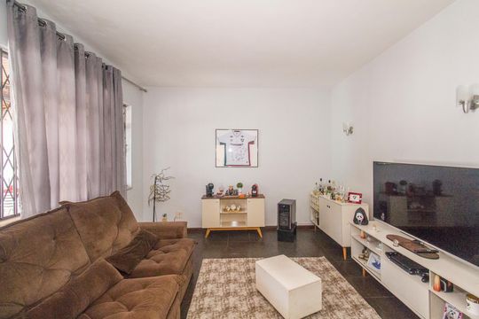 Casa à venda com 3 quartos, 360m² em Vila Valqueire, Rio de Janeiro