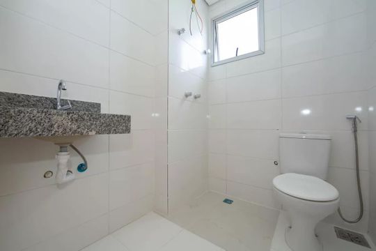 BANHEIRO1 de apartamento à venda com 3 quartos, 72m² em Bairro da Glória, Contagem