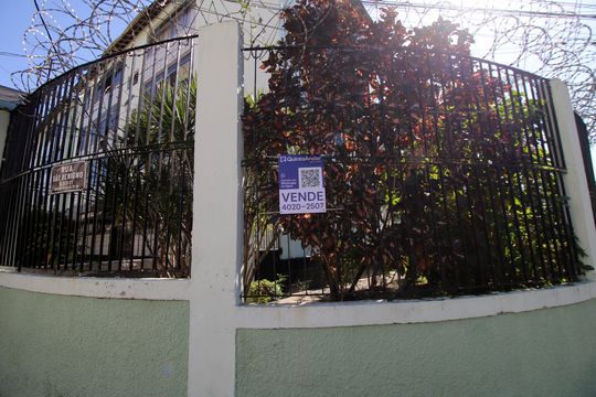 Placa de apartamento à venda com 3 quartos, 60m² em Penha, Rio de Janeiro