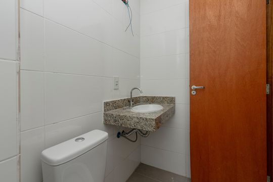 Banheiro de kitnet/studio à venda com 1 quarto, 32m² em Vila Congonhas, São Paulo