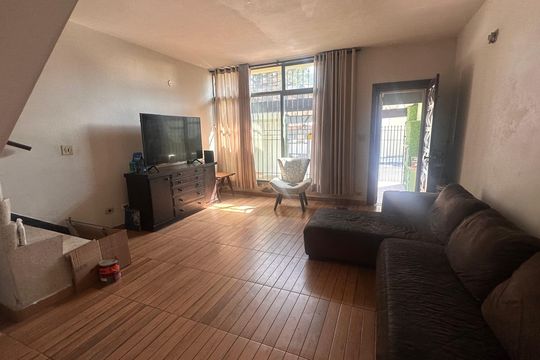 Casa à venda com 3 quartos, 120m² em Santo Amaro, São Paulo