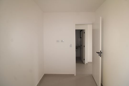 Quarto 1 de apartamento à venda com 2 quartos, 40m² em Vila Constança, São Paulo