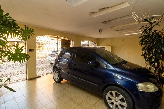 Garagem de casa para alugar com 4 quartos, 300m² em Vila Isolina Mazzei, São Paulo