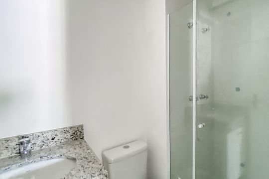 Banheiro da Suíte de apartamento à venda com 1 quarto, 34m² em Chácara Tatuapé, São Paulo