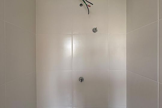 Banheiro  de kitnet/studio à venda com 1 quarto, 17m² em Santo Amaro, São Paulo