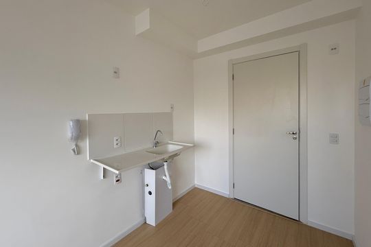 Cozinha  de kitnet/studio à venda com 1 quarto, 17m² em Santo Amaro, São Paulo