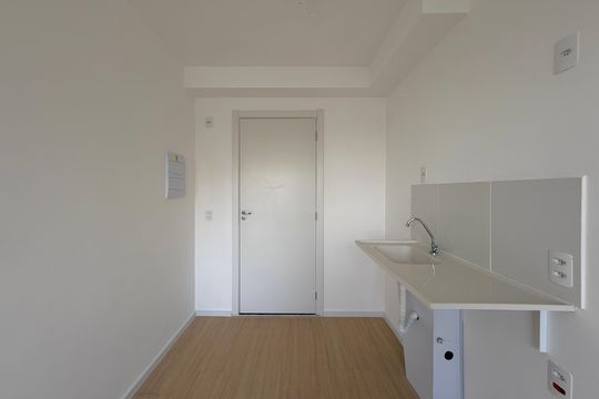 Cozinha  de kitnet/studio à venda com 1 quarto, 17m² em Santo Amaro, São Paulo