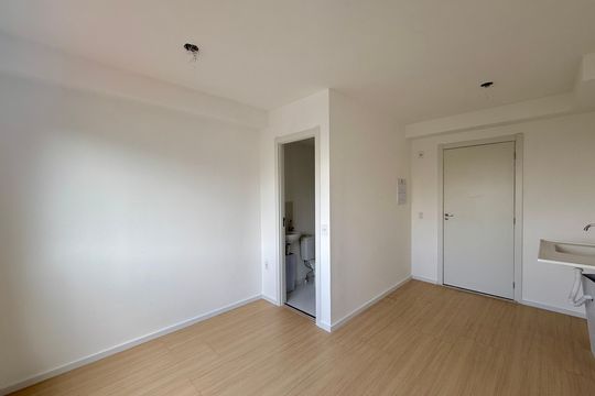 Quarto de kitnet/studio à venda com 1 quarto, 17m² em Santo Amaro, São Paulo