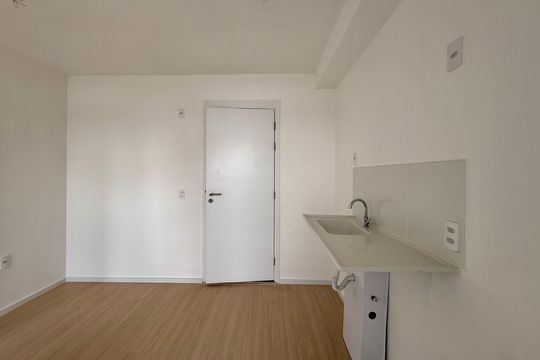 Cozinha  de apartamento à venda com 2 quartos, 26m² em Santo Amaro, São Paulo