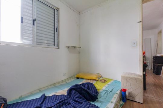 Quarto 1 de apartamento para alugar com 2 quartos, 42m² em Jardim Maringa, São Paulo