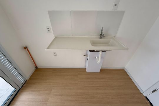 Cozinha de apartamento à venda com 2 quartos, 28m² em Santo Amaro, São Paulo