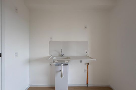 Cozinha  de apartamento à venda com 2 quartos, 35m² em Santo Amaro, São Paulo