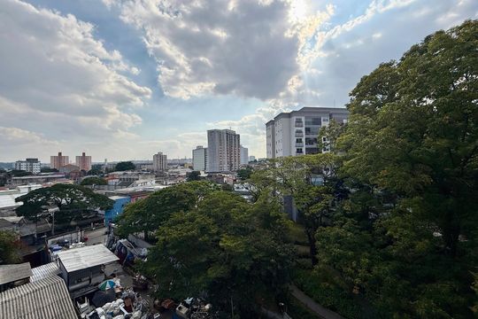 Vista  de apartamento à venda com 2 quartos, 35m² em Santo Amaro, São Paulo