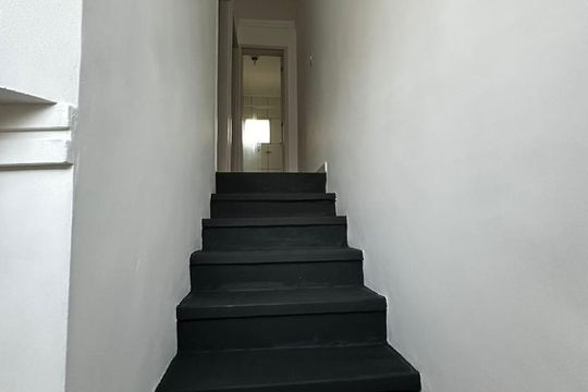 Escada de casa para alugar com 2 quartos, 75m² em Caguaçu, Sorocaba