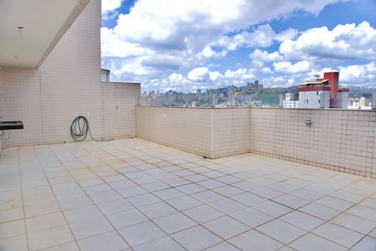Apartamento para alugar com 3 quartos, 150m² em Jardim America, Belo Horizonte