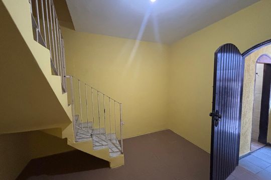 Sala de casa à venda com 2 quartos, 70m² em Vila Paranagua, São Paulo