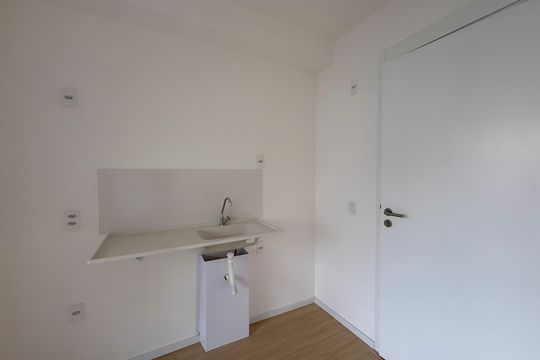 Cozinha de apartamento à venda com 2 quartos, 35m² em Santo Amaro, São Paulo