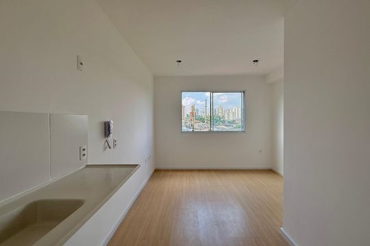 Cozinha  de kitnet/studio à venda com 1 quarto, 17m² em Santo Amaro, São Paulo