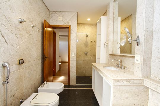 Banheiro do Quarto 3 de casa à venda com 4 quartos, 294m² em Jardim America, Belo Horizonte